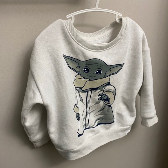 Star Wars Sweater 💚2 for 20💚 - Picture 2 of 2